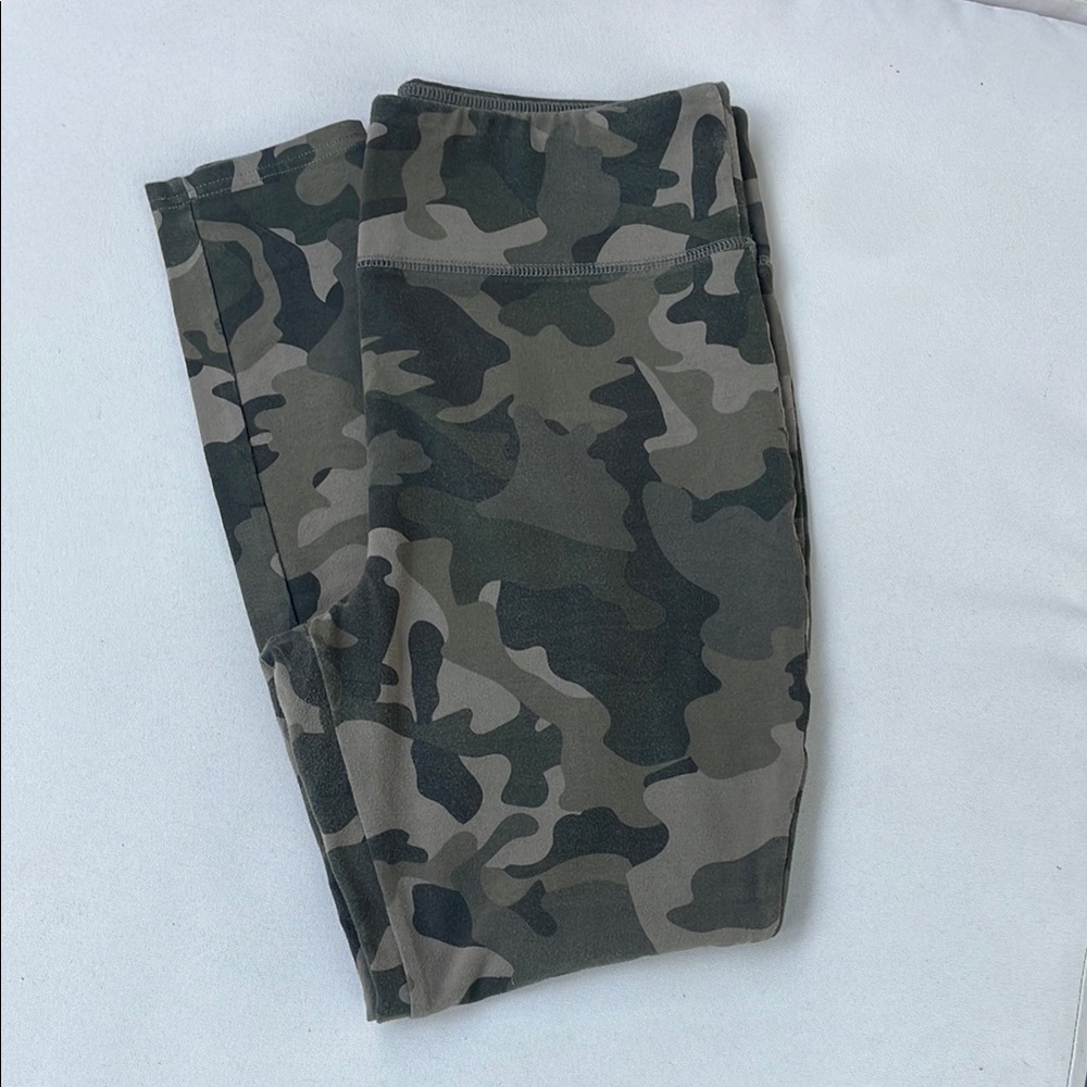 Wild Fable Camouflage Leggings